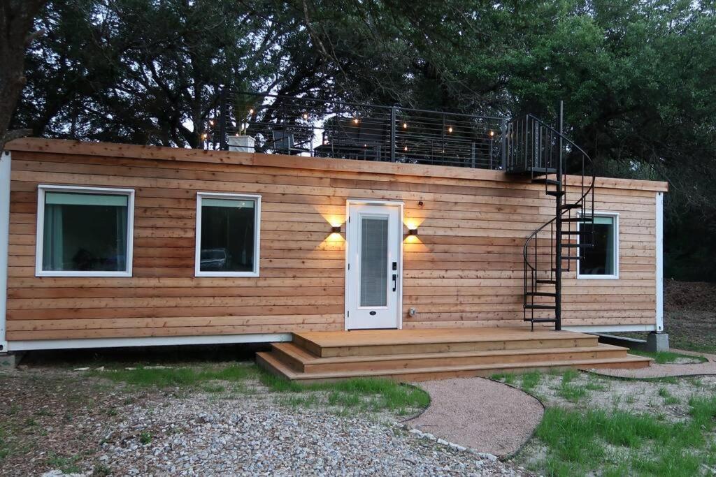 The Lonely Bull Luxury Container Home On 5 Acres Weatherford Exterior foto